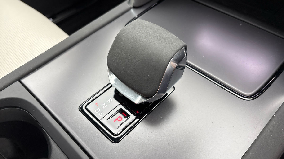 Land Rover Discovery Sport Image 31