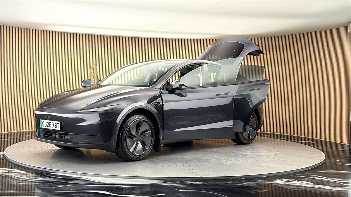 Tesla Model Y Image 22