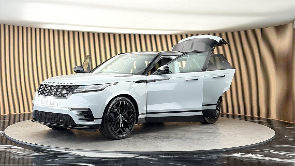 Land Rover Range Rover Velar Image 22