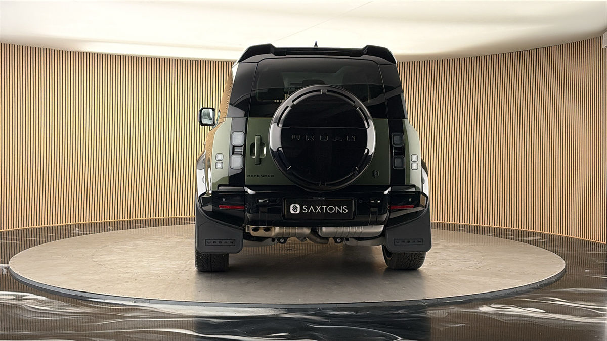 More views of Land Rover Defender 90