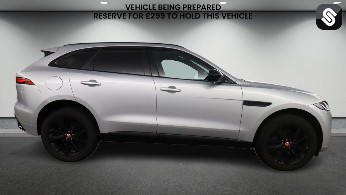 Jaguar F-PACE Image 5