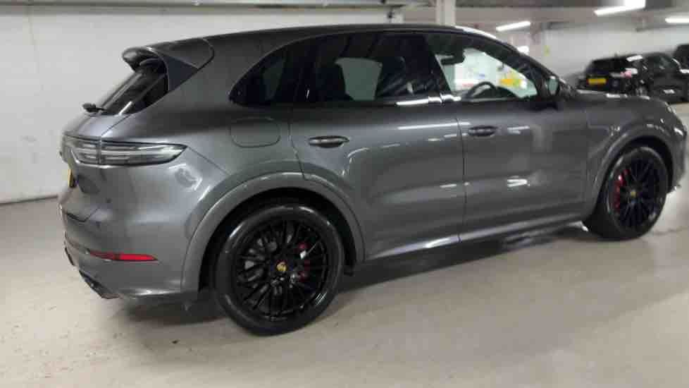 More views of Porsche Cayenne