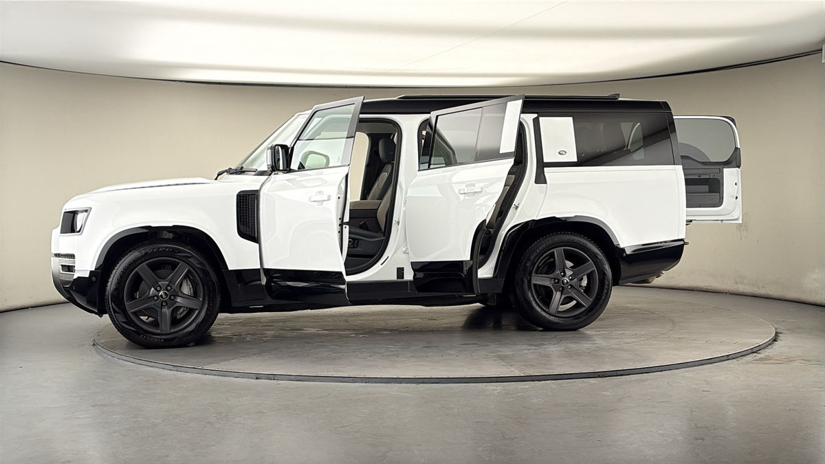 More views of Land Rover Defender 130