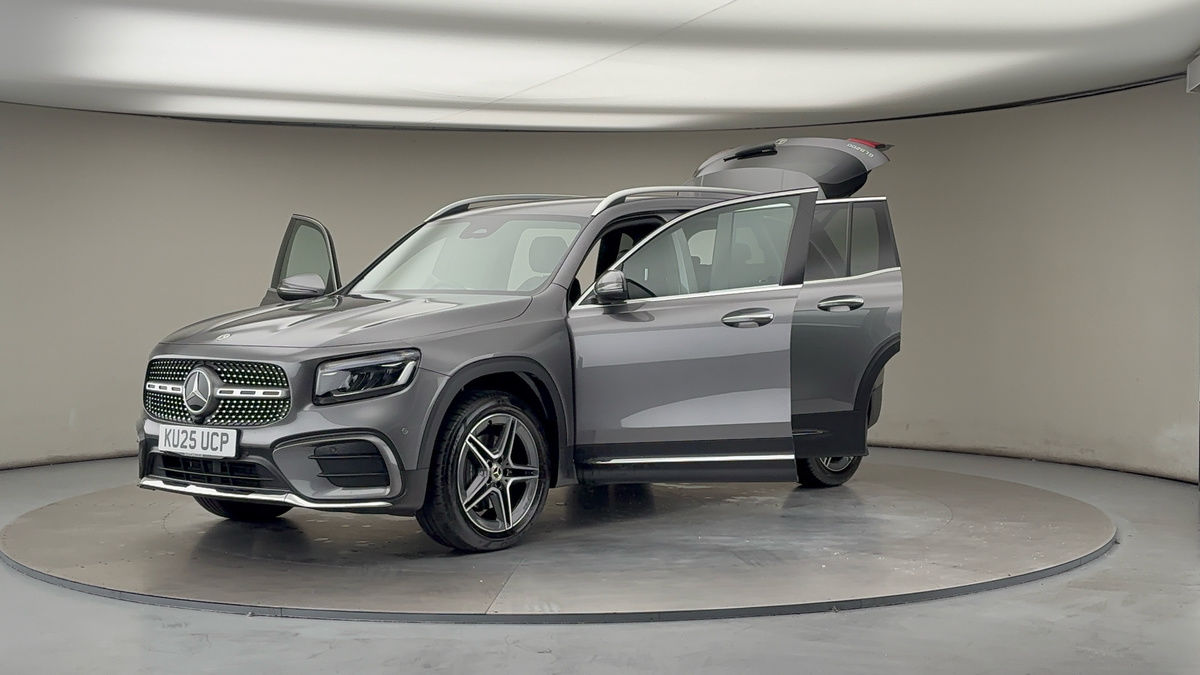 More views of Mercedes-Benz GLB