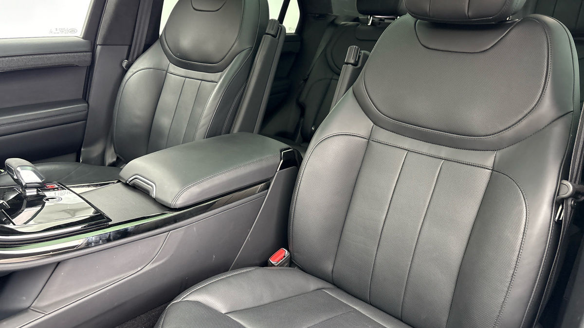 Land Rover Range Rover Sport Image 7