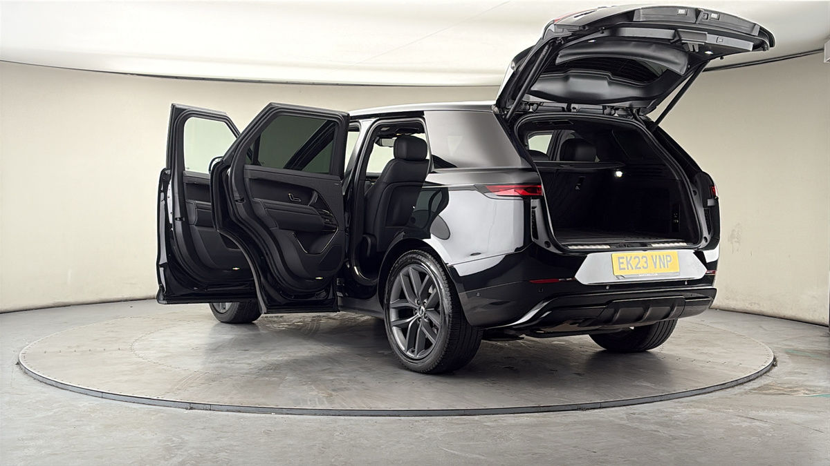 Land Rover Range Rover Sport Image 23