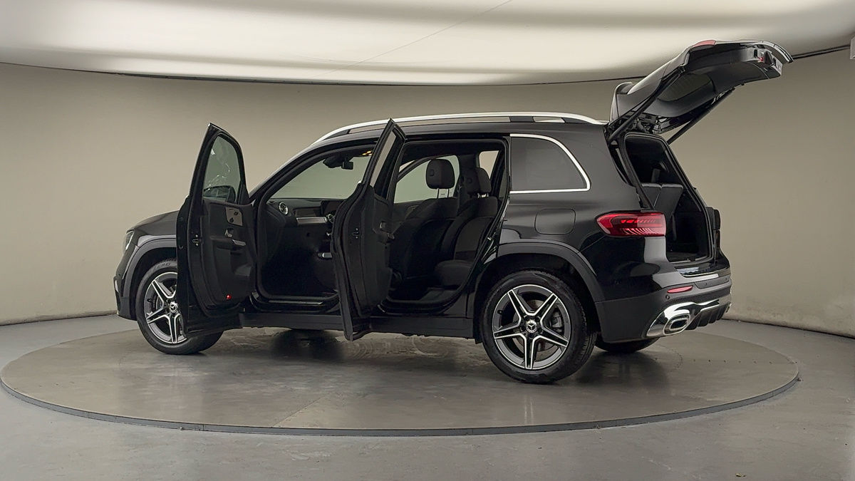 More views of Mercedes-Benz GLB