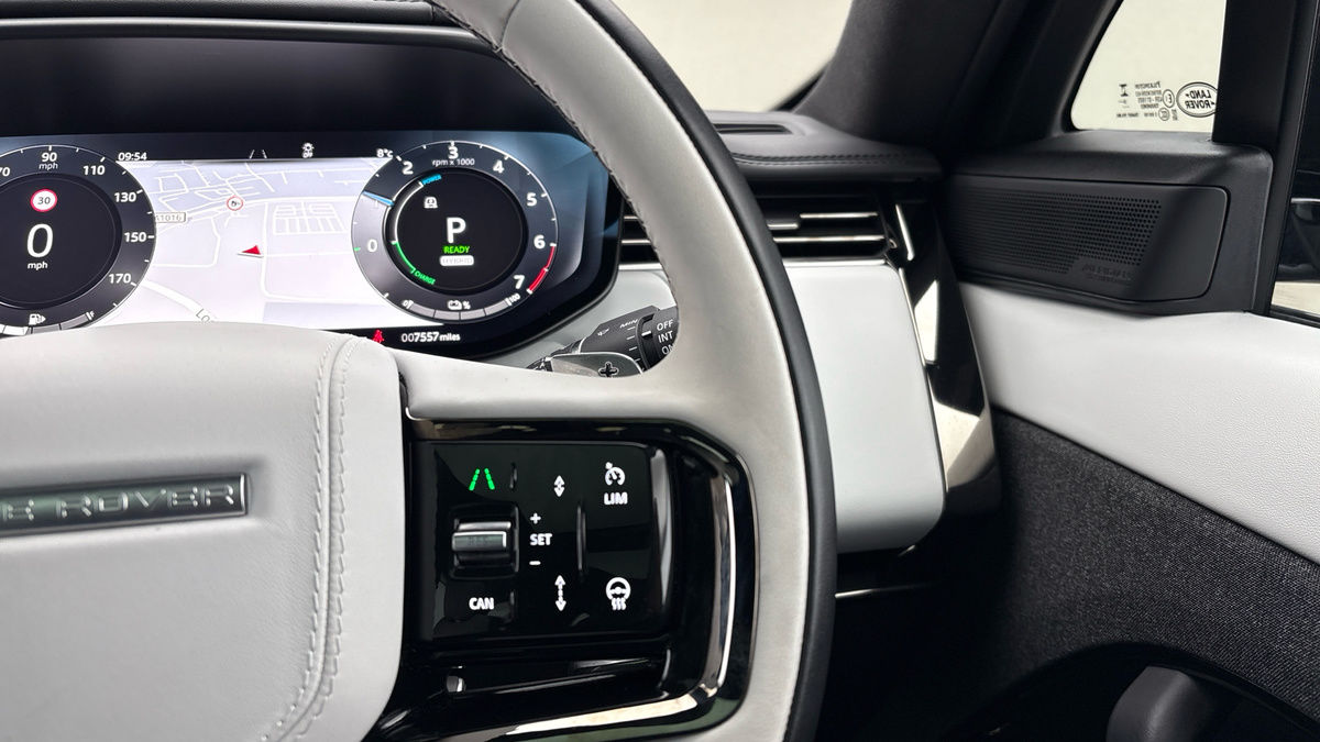 Land Rover Range Rover Sport Image 14