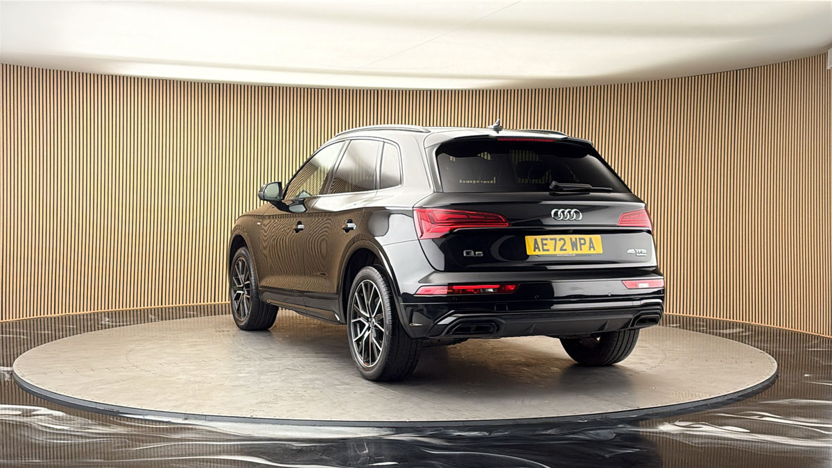 More views of Audi Q5