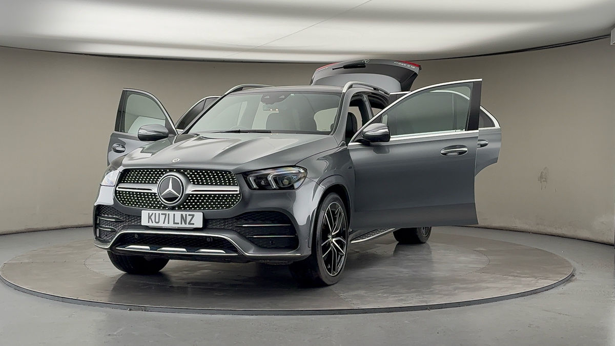 More views of Mercedes-Benz GLE