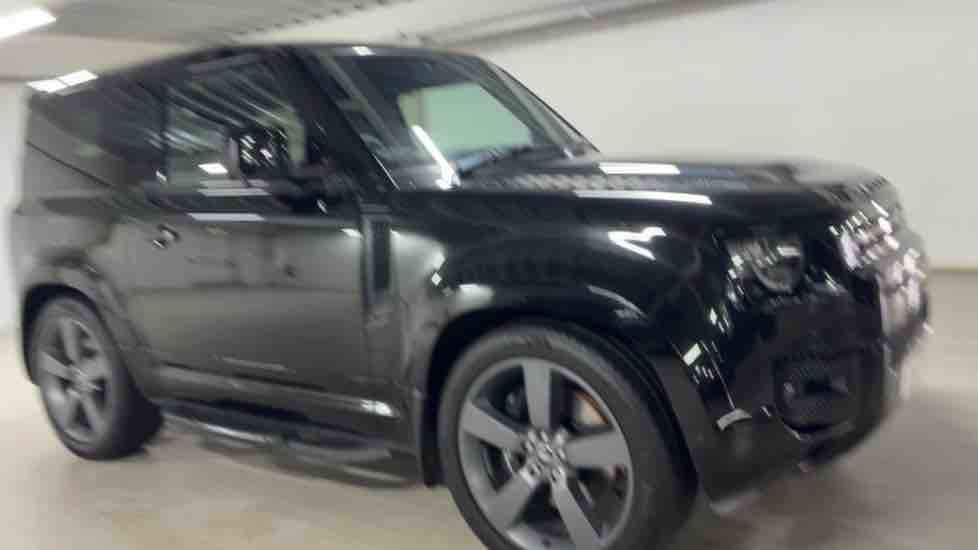 More views of Land Rover Defender 90