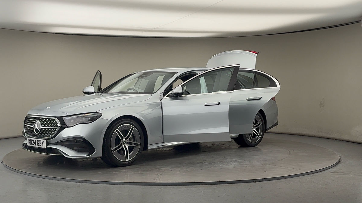 Mercedes-Benz E Class Image 22