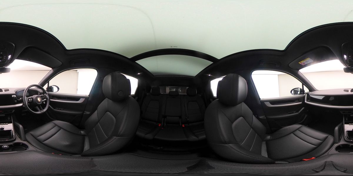 More views of Porsche Cayenne