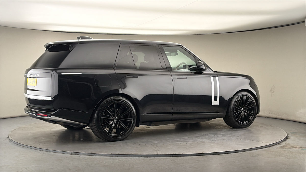 More views of Land Rover Range Rover