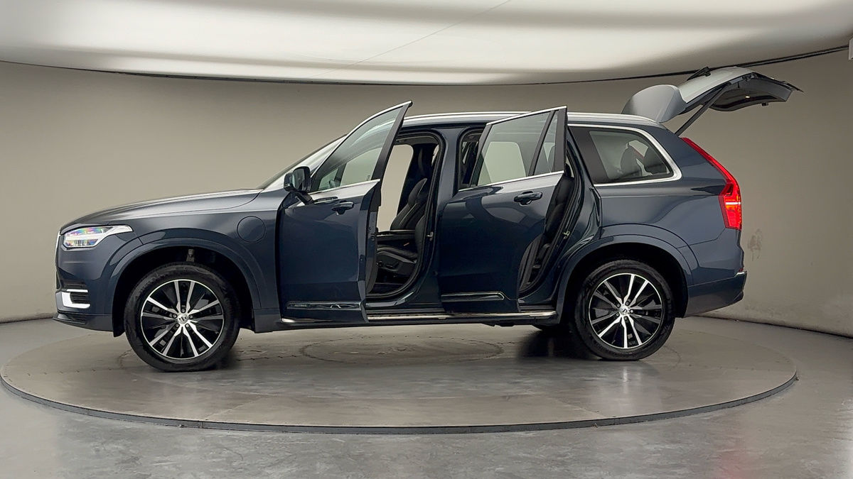 More views of Volvo XC90