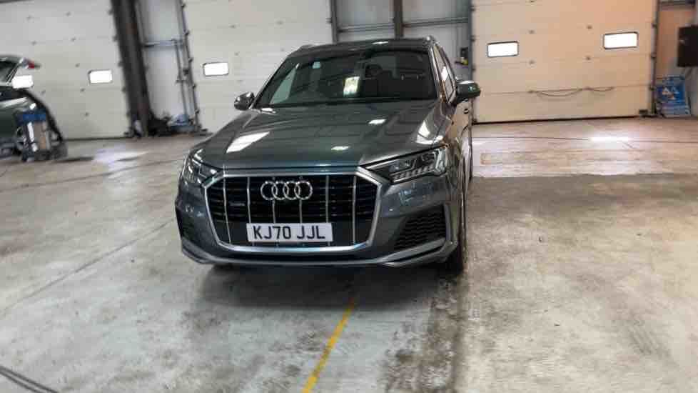 More views of Audi Q7
