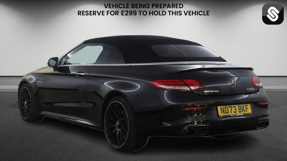 Mercedes-Benz C Class Image 3