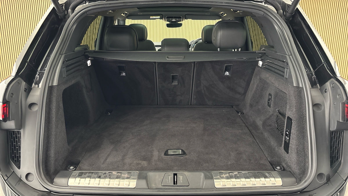 Land Rover Range Rover Sport Image 11