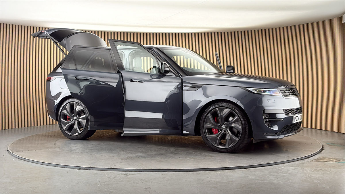 More views of Land Rover Range Rover Sport