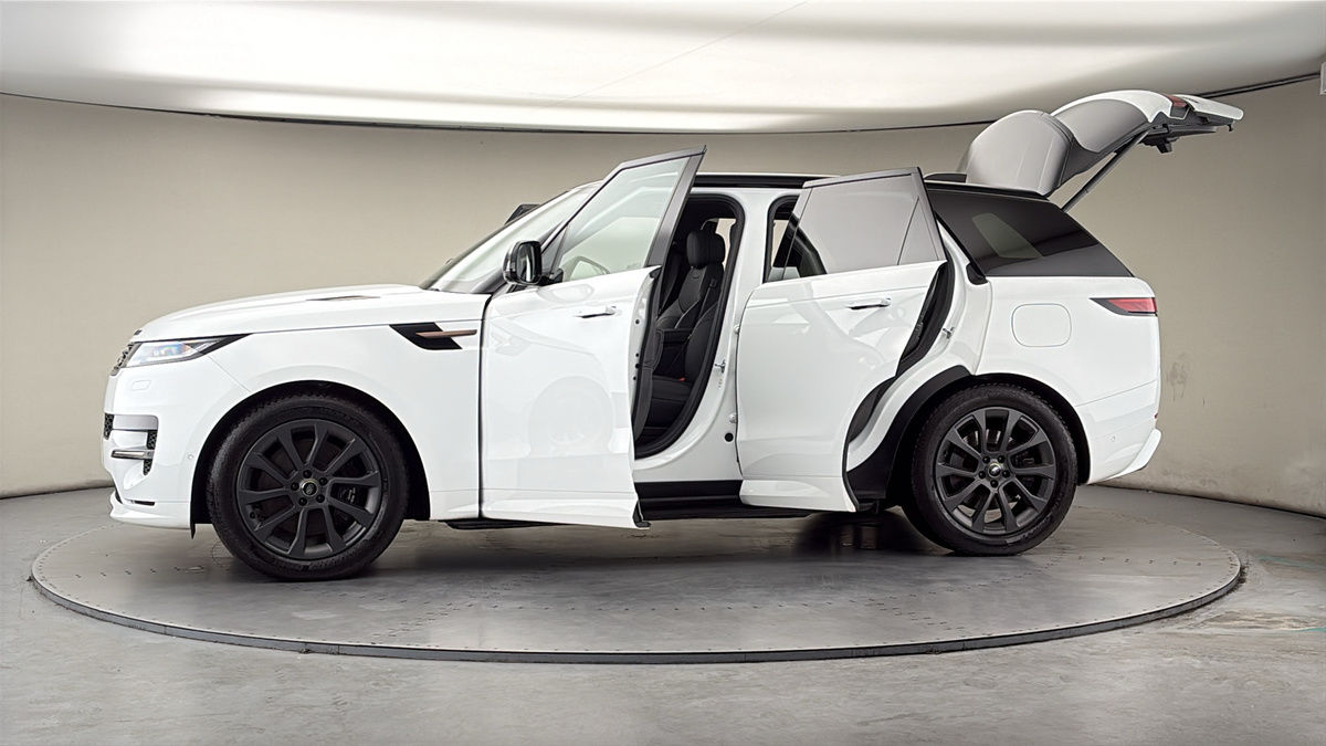 More views of Land Rover Range Rover Sport