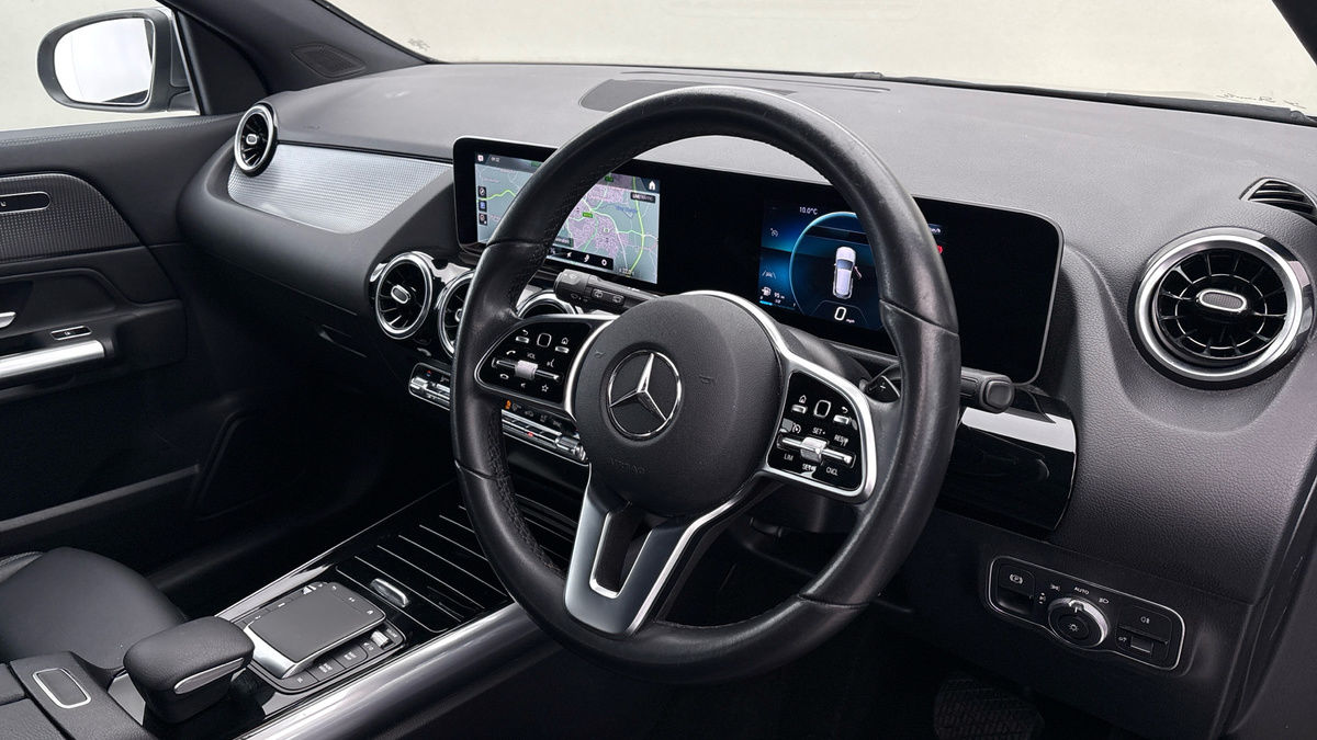 Mercedes-Benz GLA Image 5
