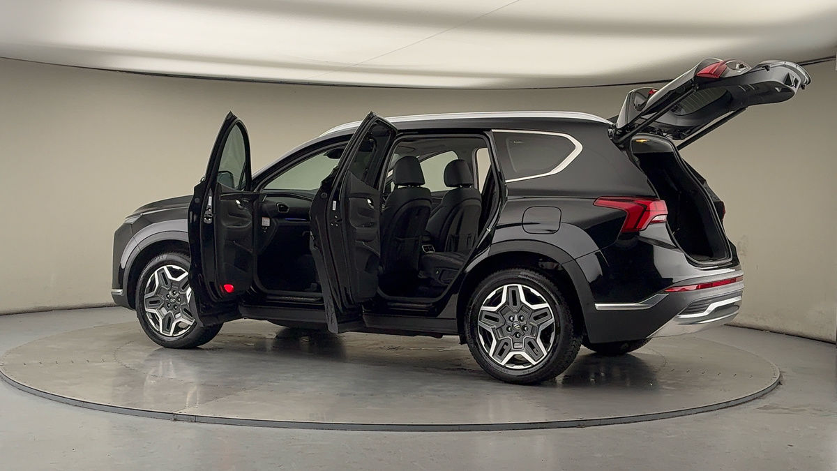 More views of Hyundai Santa Fe