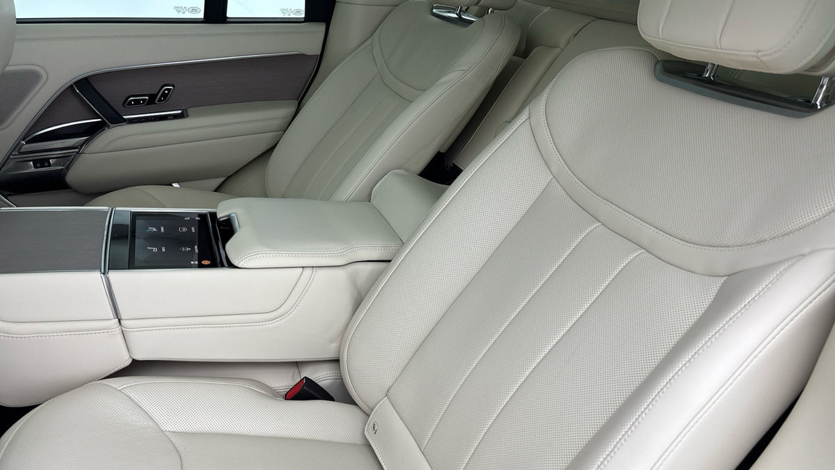 Land Rover Range Rover Image 9