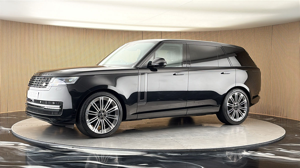 More views of Land Rover Range Rover