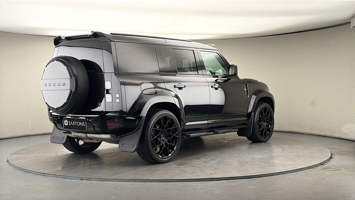 Land Rover Defender 110 Urban Image 21
