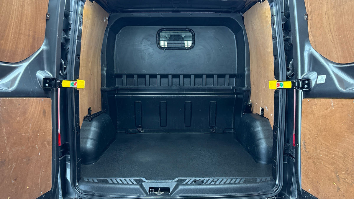 Ford Transit Custom Image 11