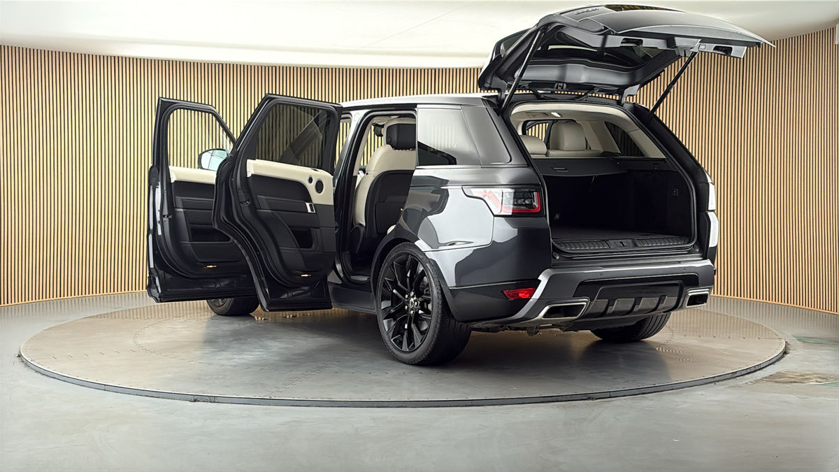 Land Rover Range Rover Sport Image 23