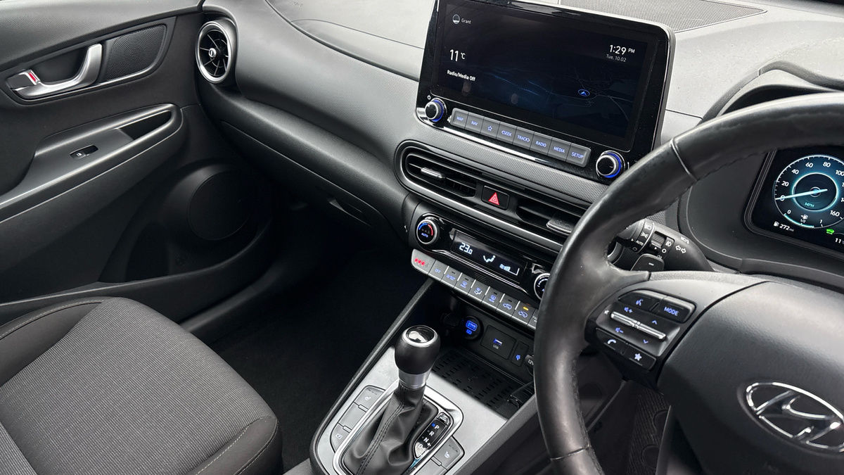 Hyundai KONA Image 18