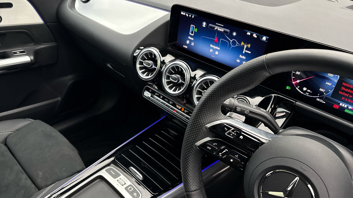 Mercedes-Benz GLA Image 18