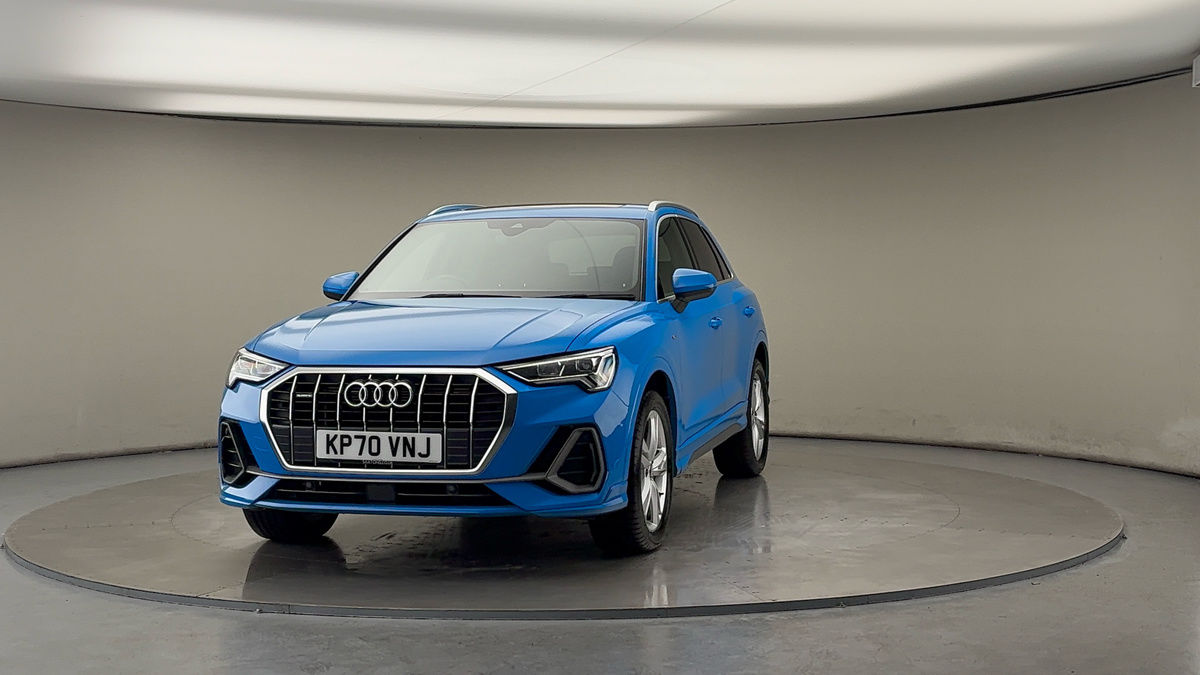 More views of Audi Q3