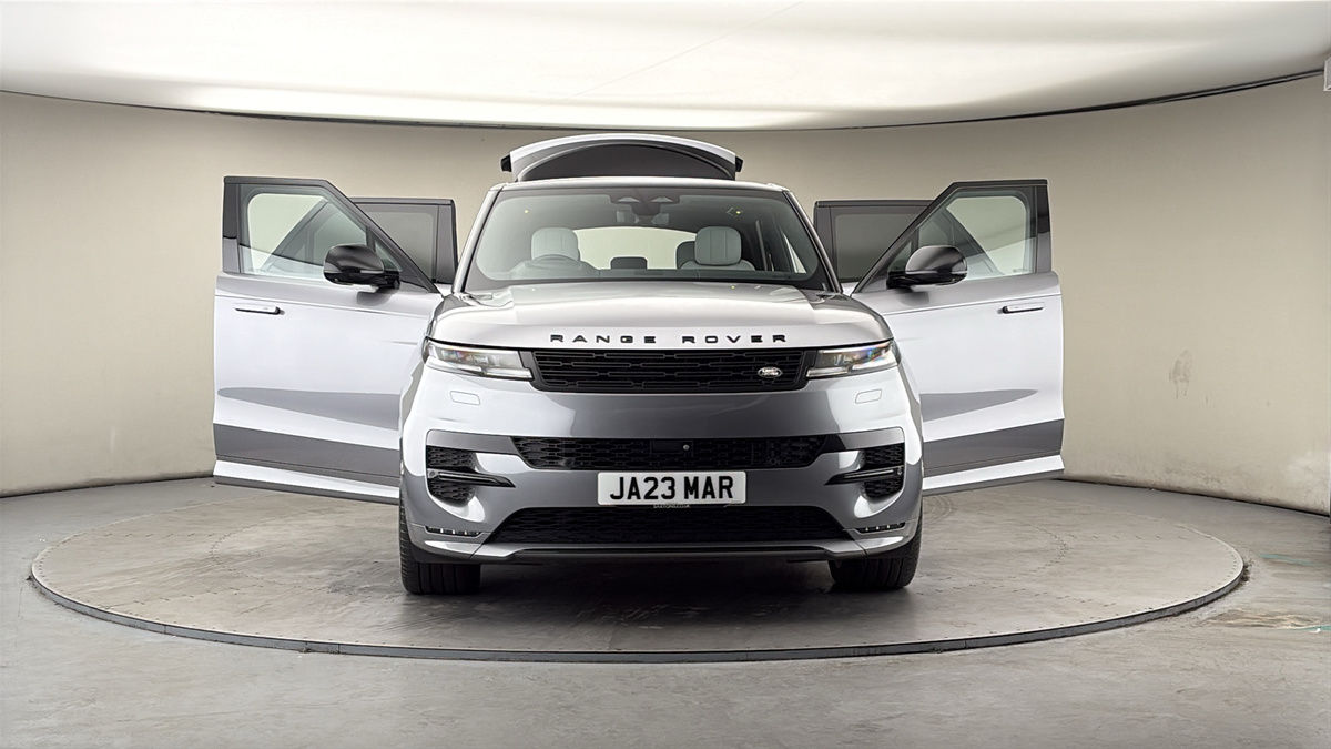 More views of Land Rover Range Rover Sport