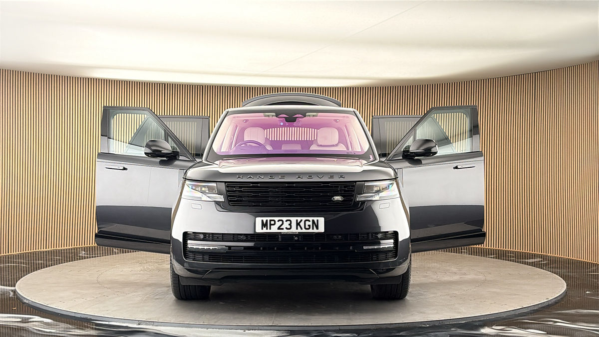 More views of Land Rover Range Rover
