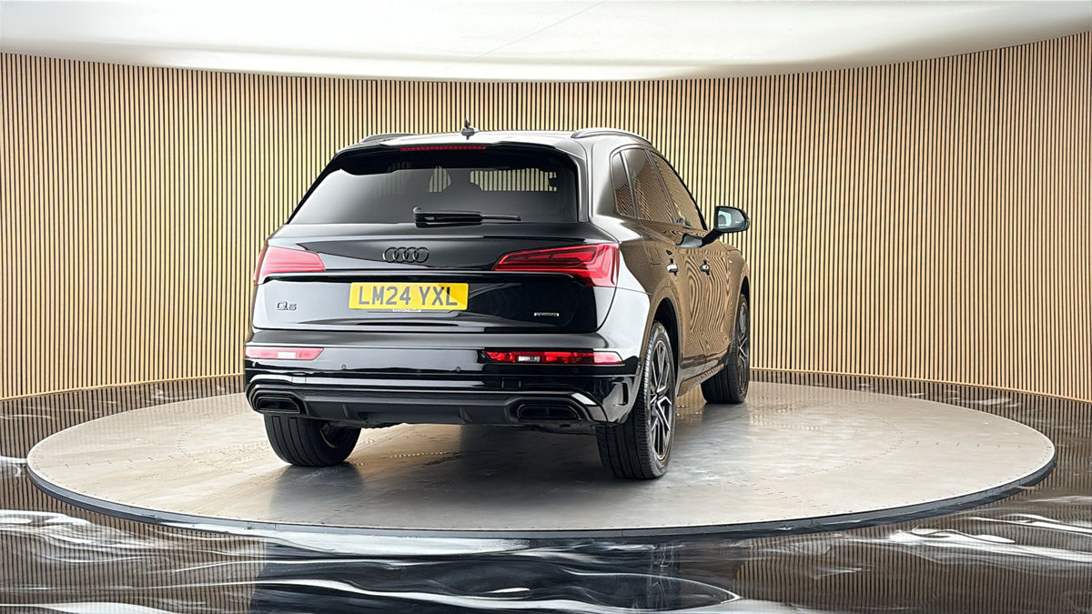 More views of Audi Q5