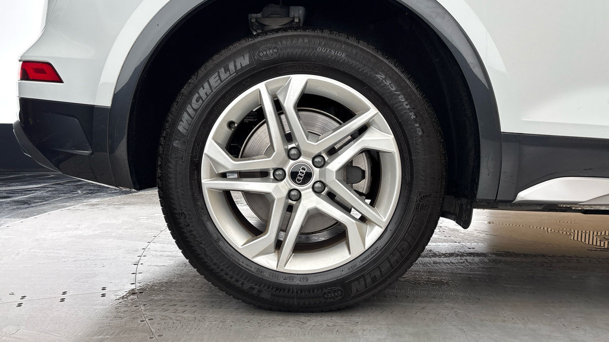 Audi Q5 Image 10