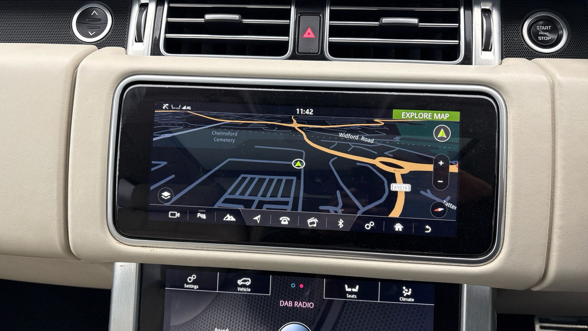 Land Rover Range Rover Image 17