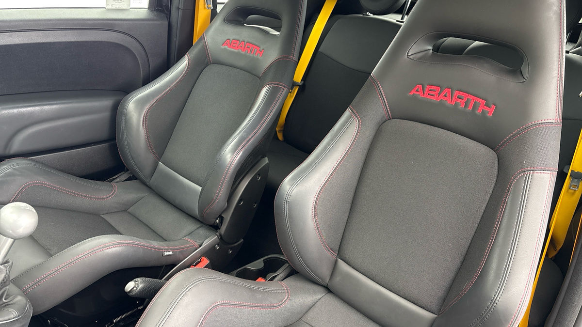 Abarth 695C Image 7
