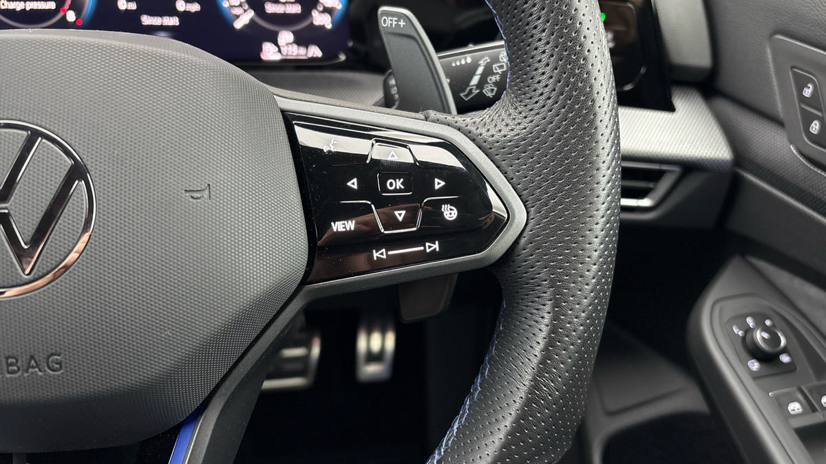 Volkswagen Golf Image 14