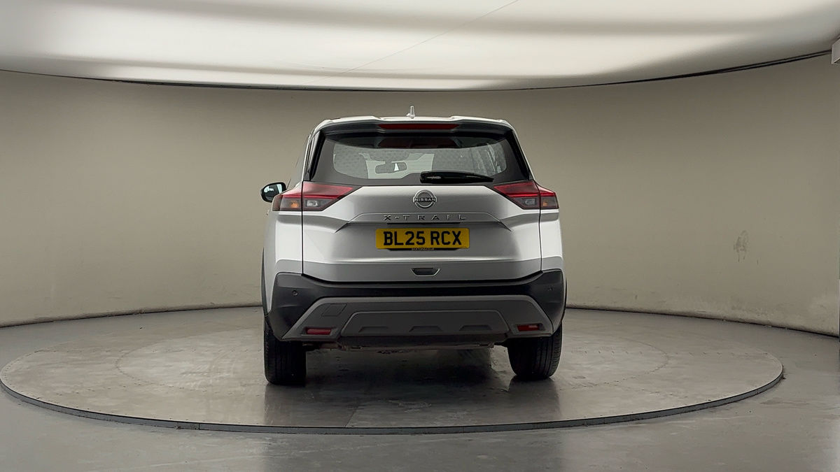 More views of Nissan X-Trail