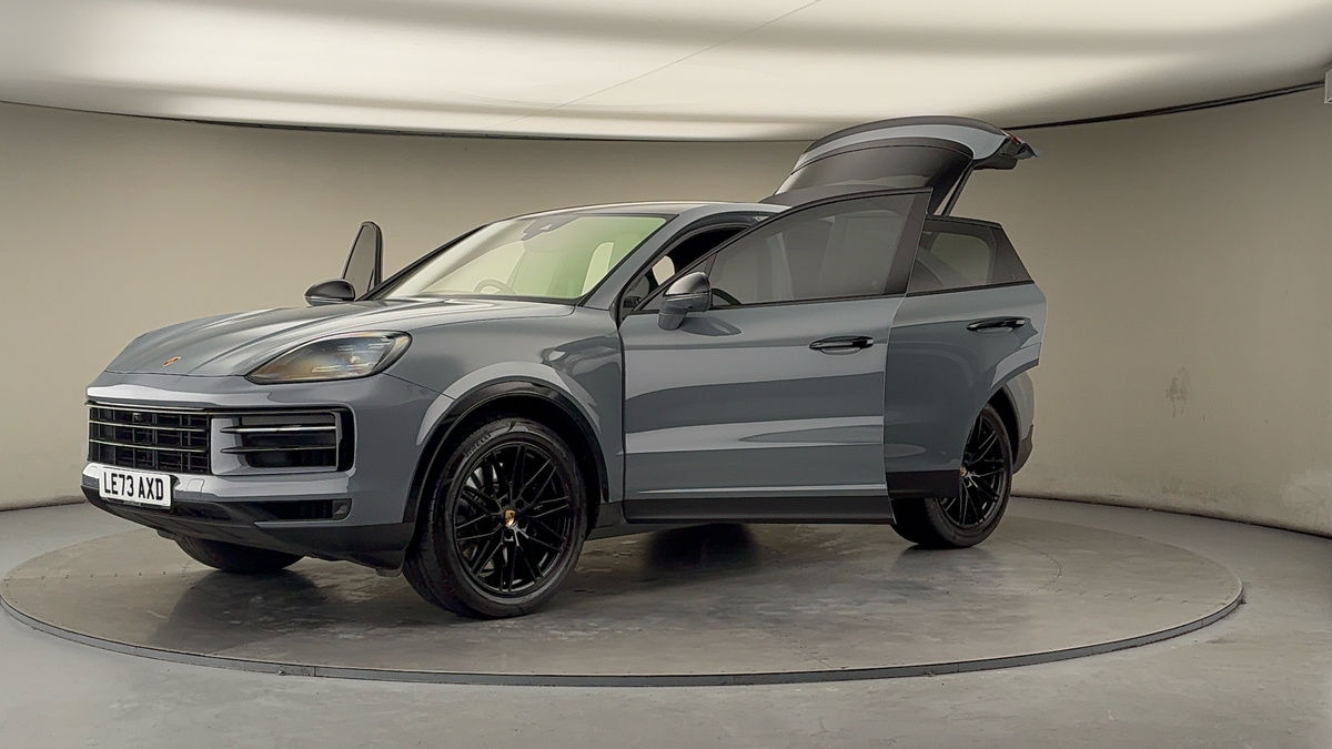 Porsche Cayenne Image 22