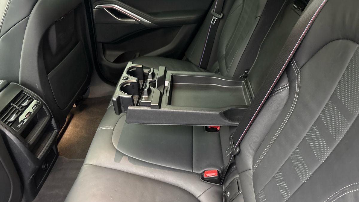 BMW X6 Image 9