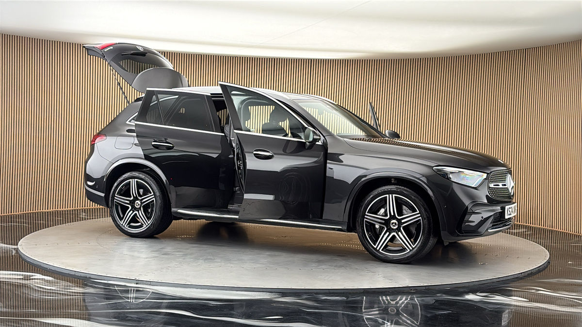 More views of Mercedes-Benz GLC