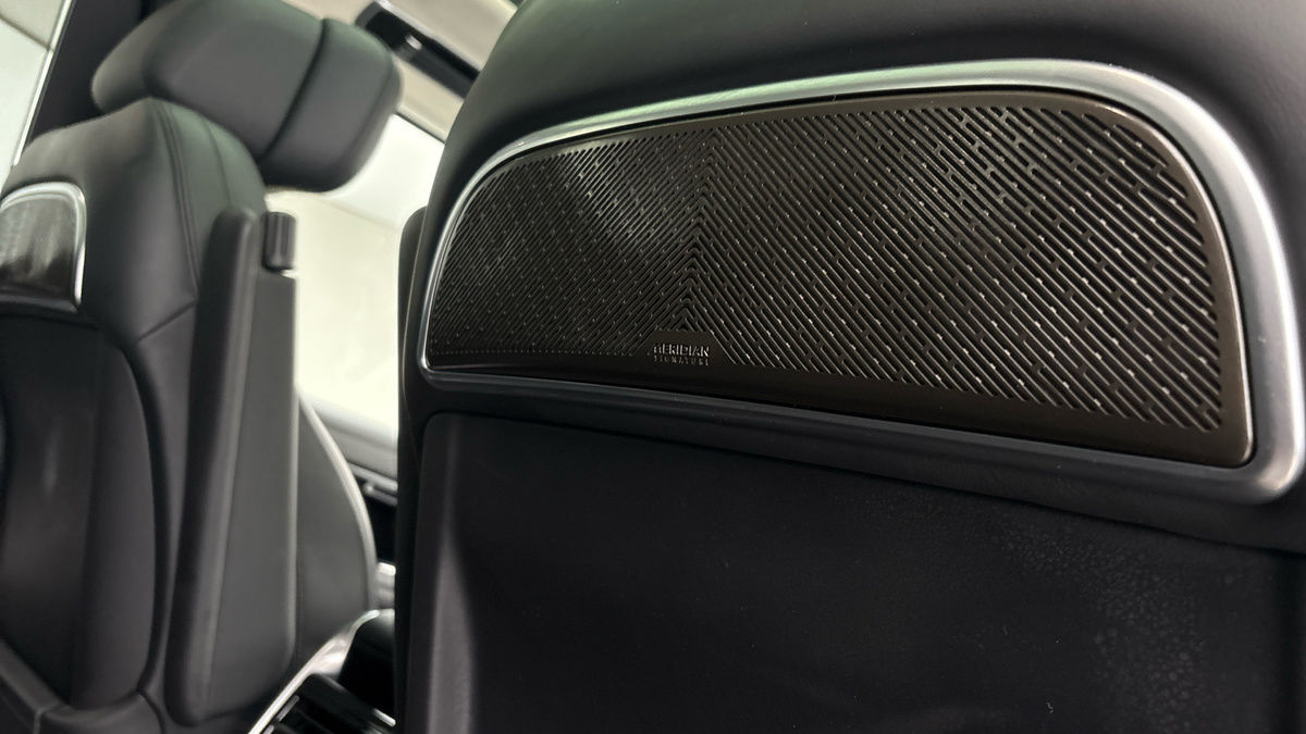 Land Rover Range Rover Image 25
