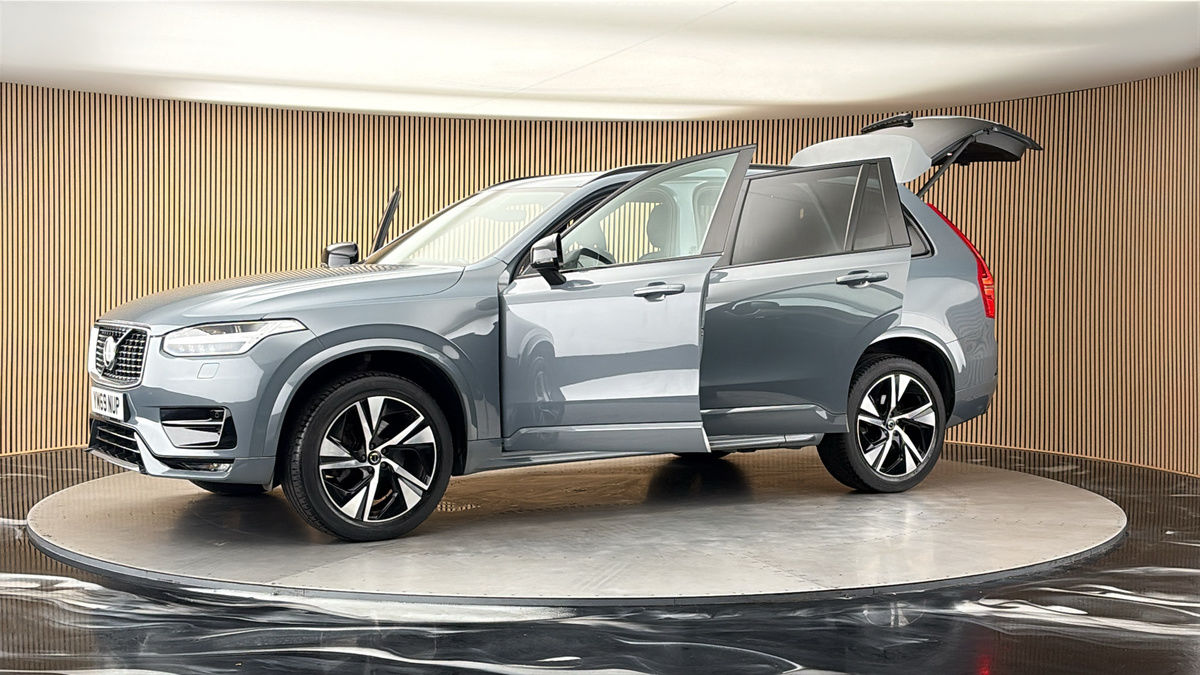 More views of Volvo XC90