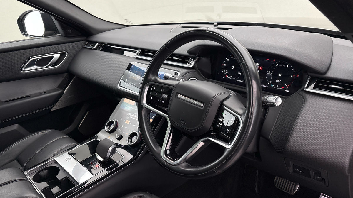 Land Rover Range Rover Velar Image 5