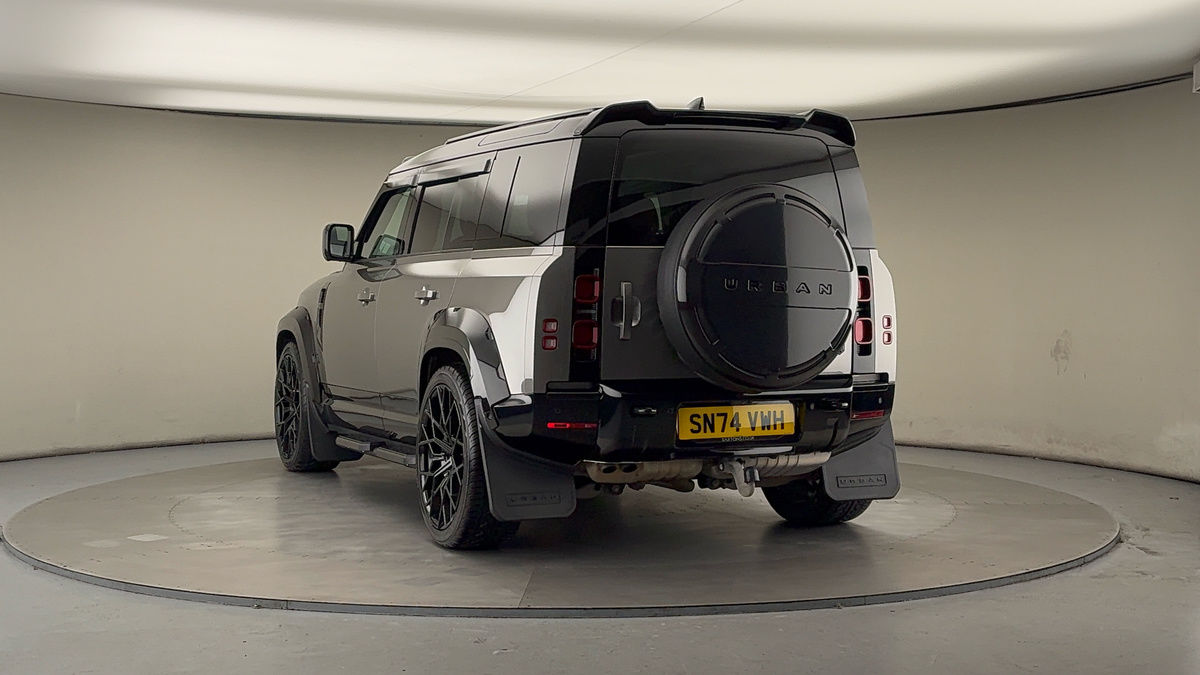 More views of Land Rover Defender 110