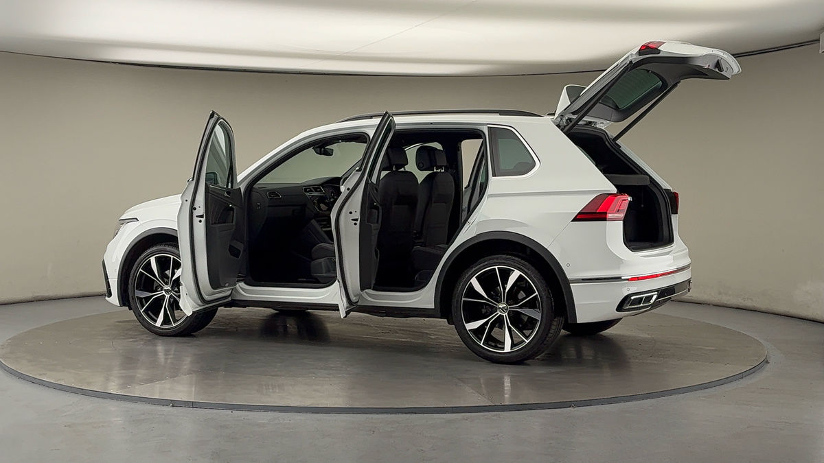More views of Volkswagen Tiguan